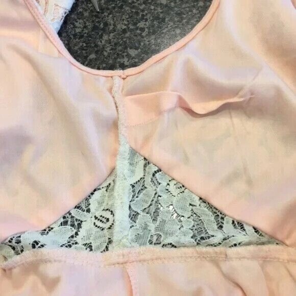 BCNU Dress Lace Over Peach Lining Skater Side Cutouts Small - Picture 4 of 6